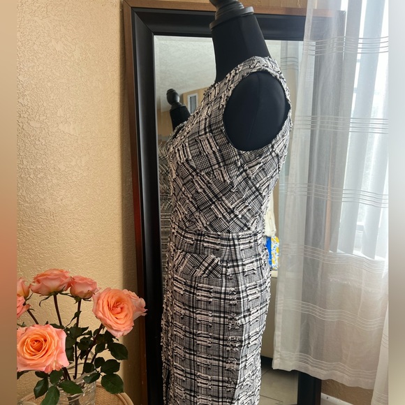 Escada Black and White Checkered Midi Dress size 34 - Picture 4 of 15